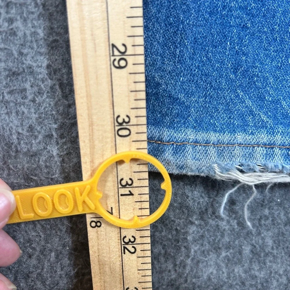VTG Wrangler Cowboy Cut Mens‎ Jeans 38x33 Fit 38x31 Distressed Paint Splat 80s